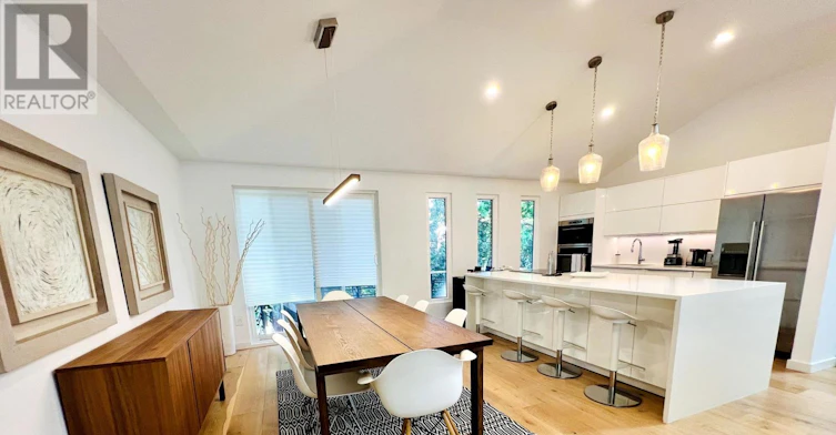51 Castlemere Crescent, Toronto, ON, M1W 1K4 - 3