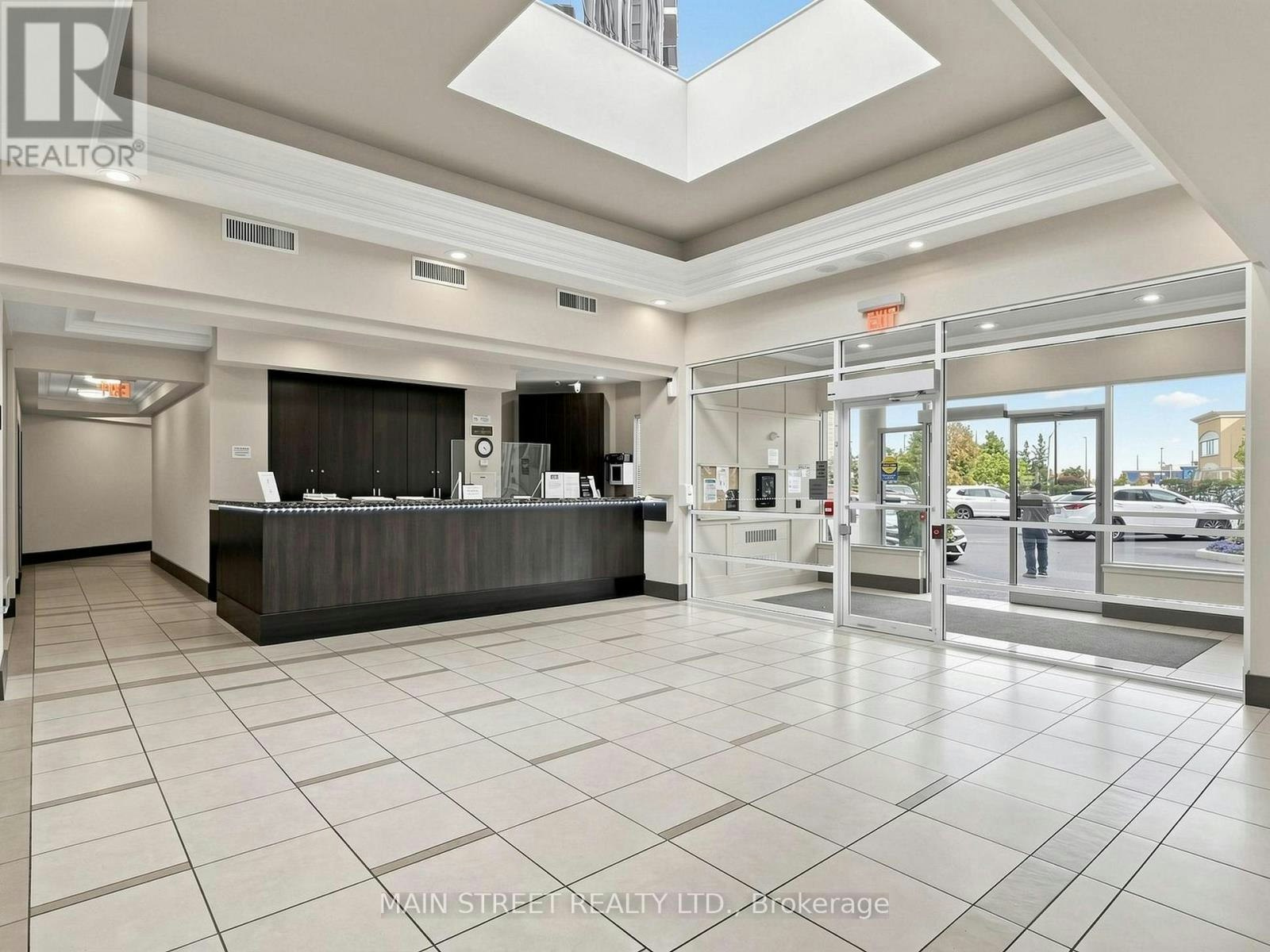 LPH6-50 Disera Drive, Vaughan, ON, L4J 9E9 - 4