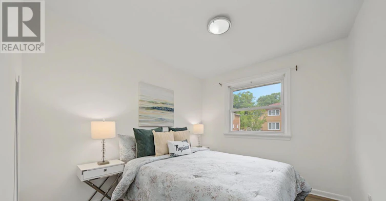 1 Cameo Crescent, Toronto, ON, M6N 2K4 - 18