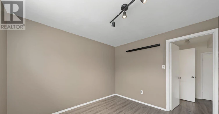 1 Cameo Crescent, Toronto, ON, M6N 2K4 - 30