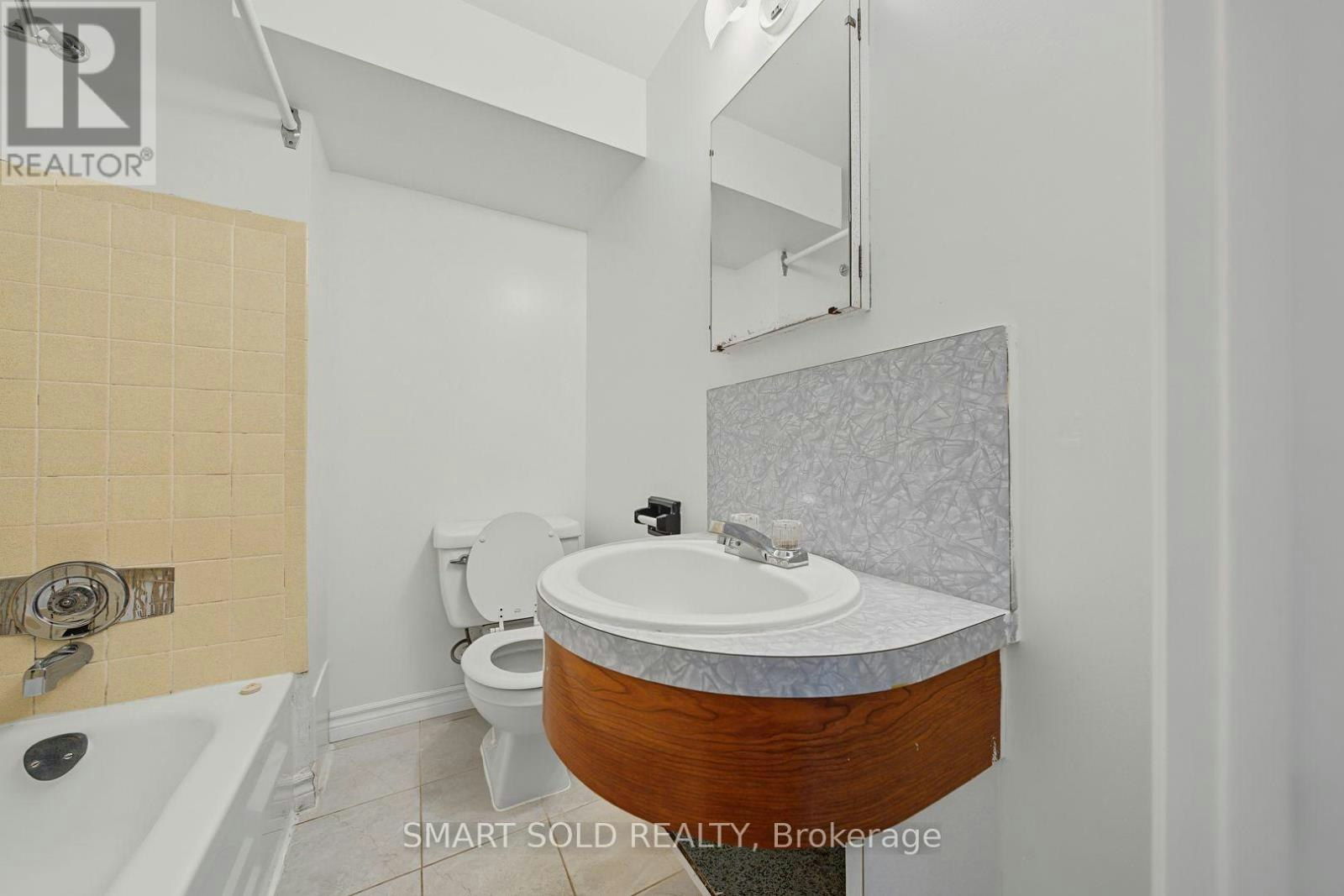 1 Cameo Crescent, Toronto, ON, M6N 2K4 - 34