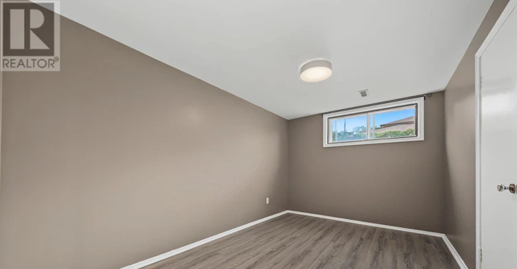 1 Cameo Crescent, Toronto, ON, M6N 2K4 - 31