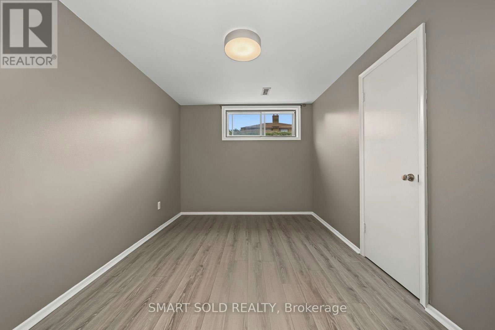 1 Cameo Crescent, Toronto, ON, M6N 2K4 - 32