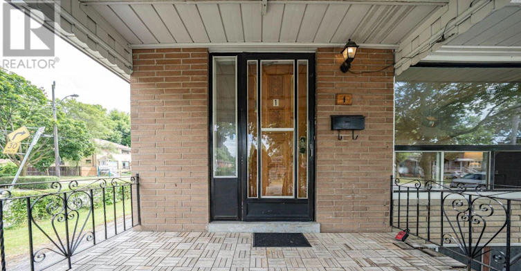 UPPER-1 Cameo Crescent, Toronto, ON, M6N 2K4 - 5