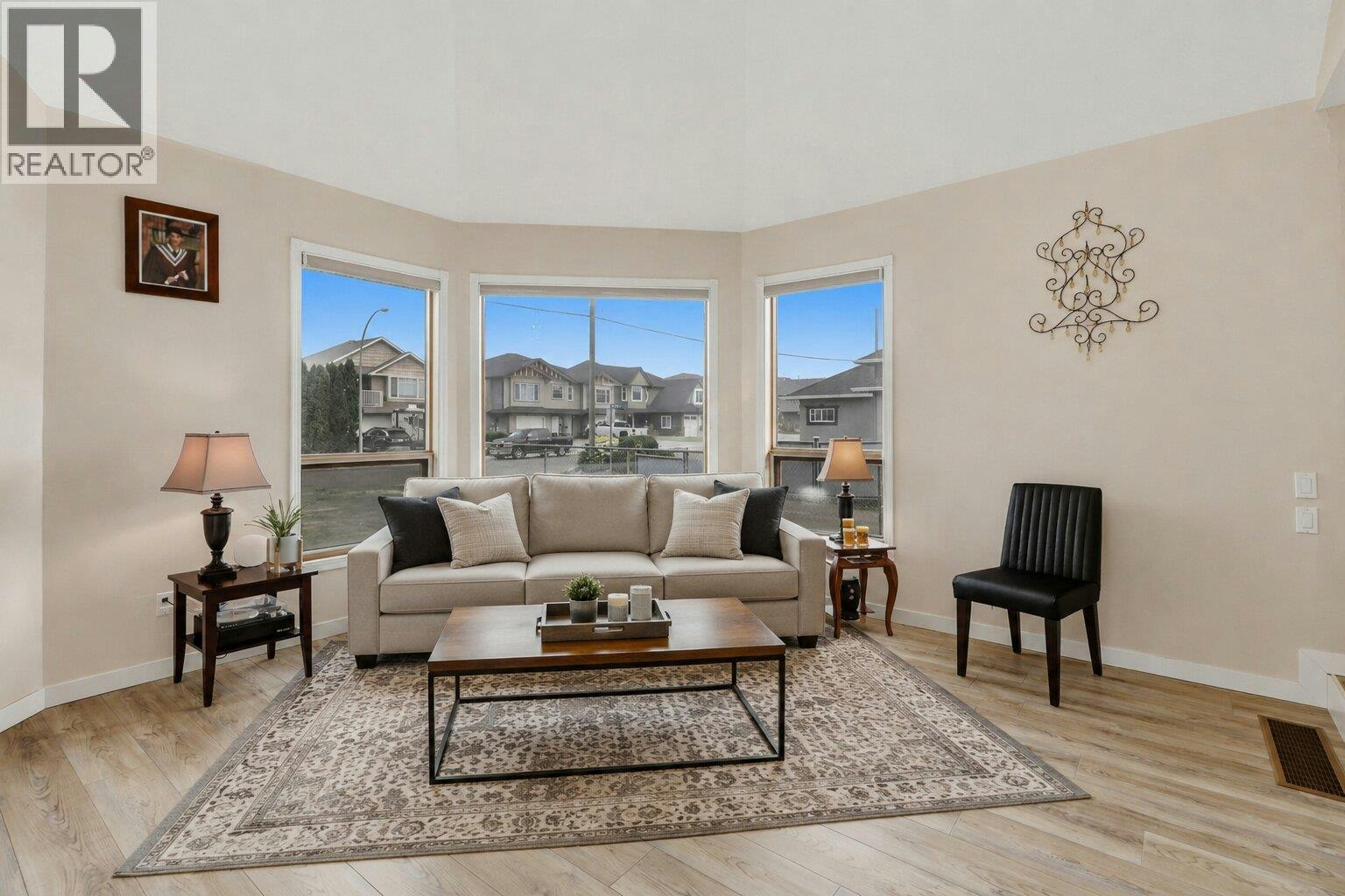 864 Nicolani Drive, Kamloops, BC, V2B 5B3 - 6