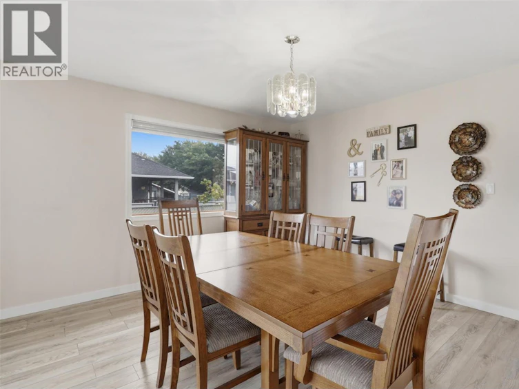 864 Nicolani Drive, Kamloops, BC, V2B 5B3 - 10