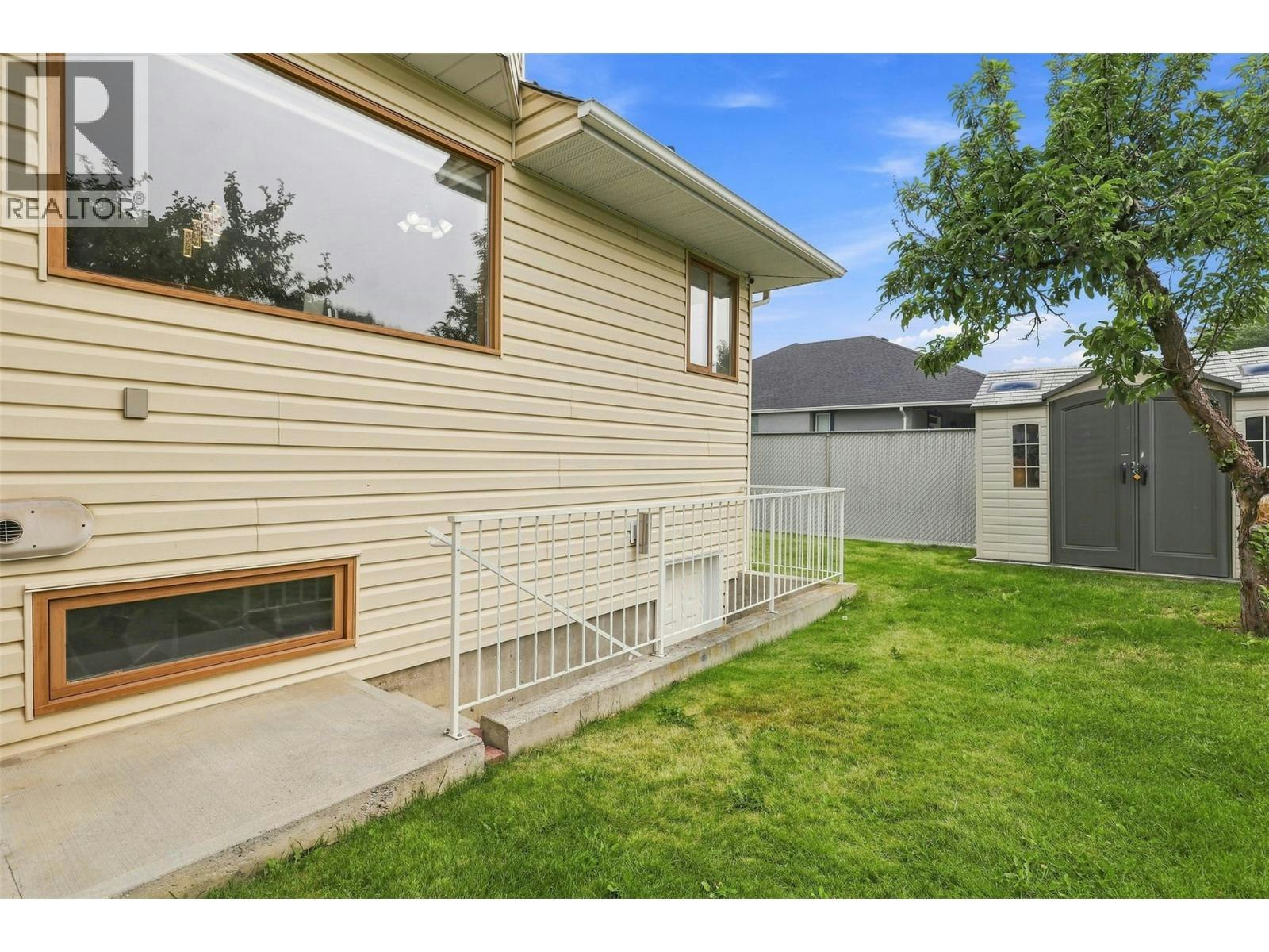 864 Nicolani Drive, Kamloops, BC, V2B 5B3 - 43