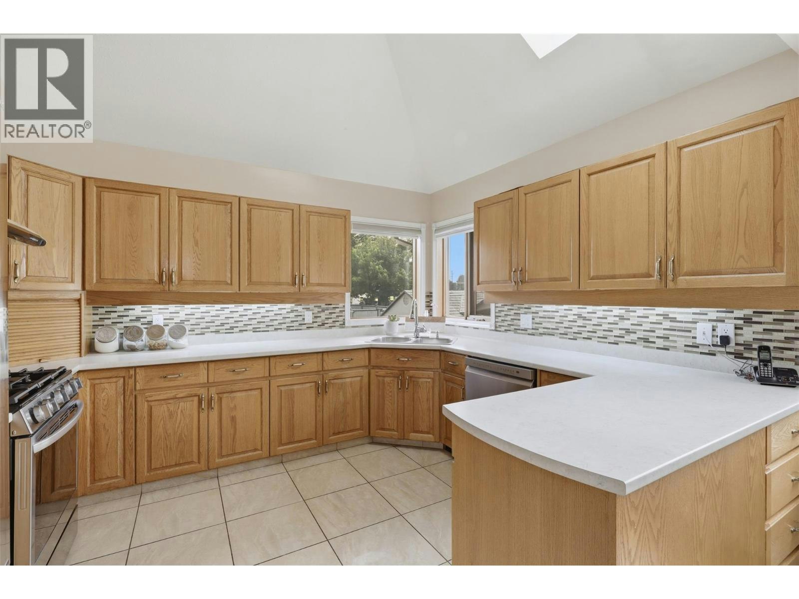 864 Nicolani Drive, Kamloops, BC, V2B 5B3 - 17