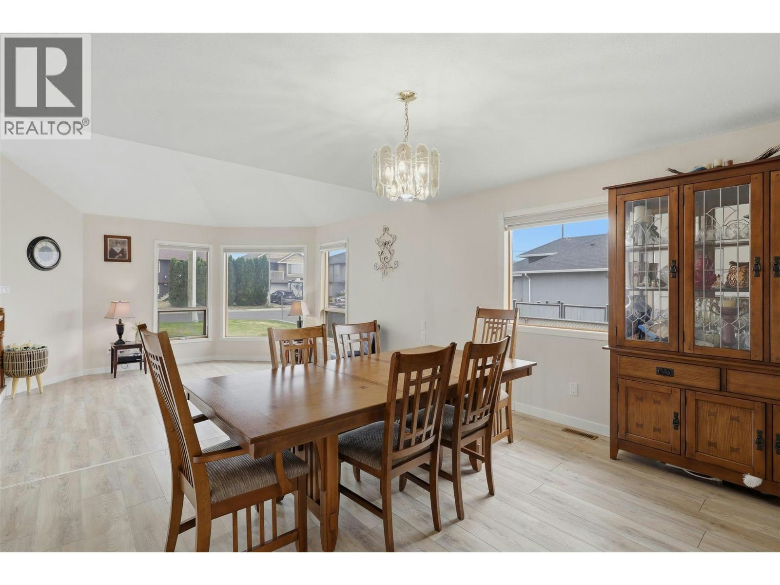 864 Nicolani Drive, Kamloops, BC, V2B 5B3 - 11