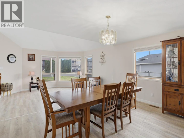 864 Nicolani Drive, Kamloops, BC, V2B 5B3 - 11