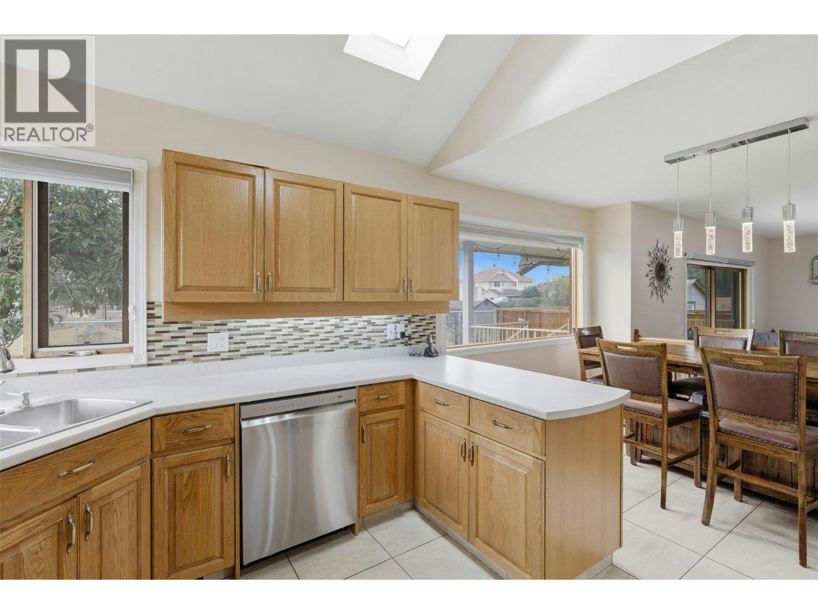 864 Nicolani Drive, Kamloops, BC, V2B 5B3 - 21
