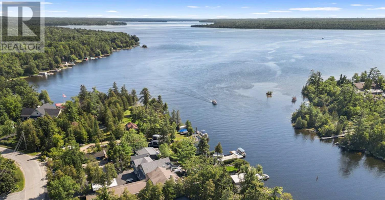 99 Riverside Drive, Kawartha Lakes, ON, K0M 1A0 - 14