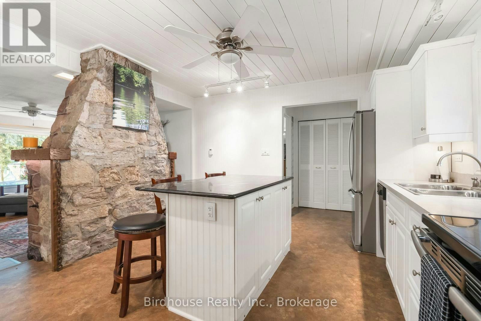99 Riverside Drive, Kawartha Lakes, ON, K0M 1A0 - 25