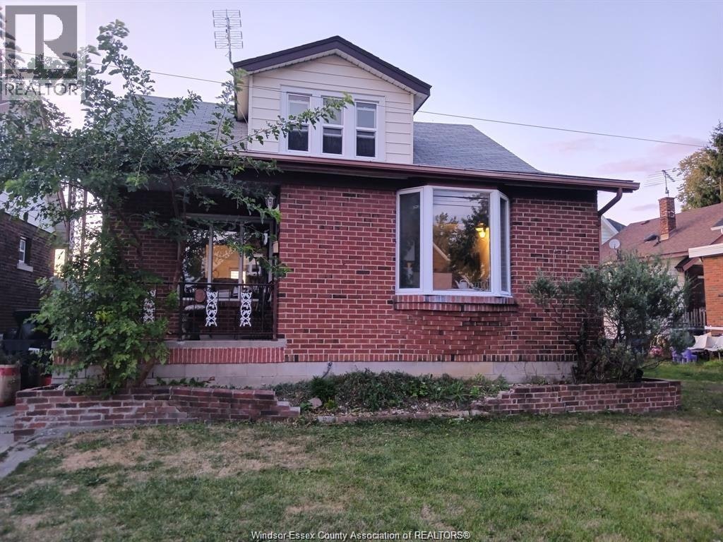 1066 Shepherd, Windsor, ON, N8X 2L7