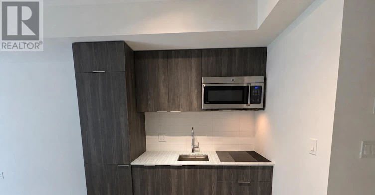 1415W-27 Bathurst Street, Toronto, ON, M5V 0R1 - 3
