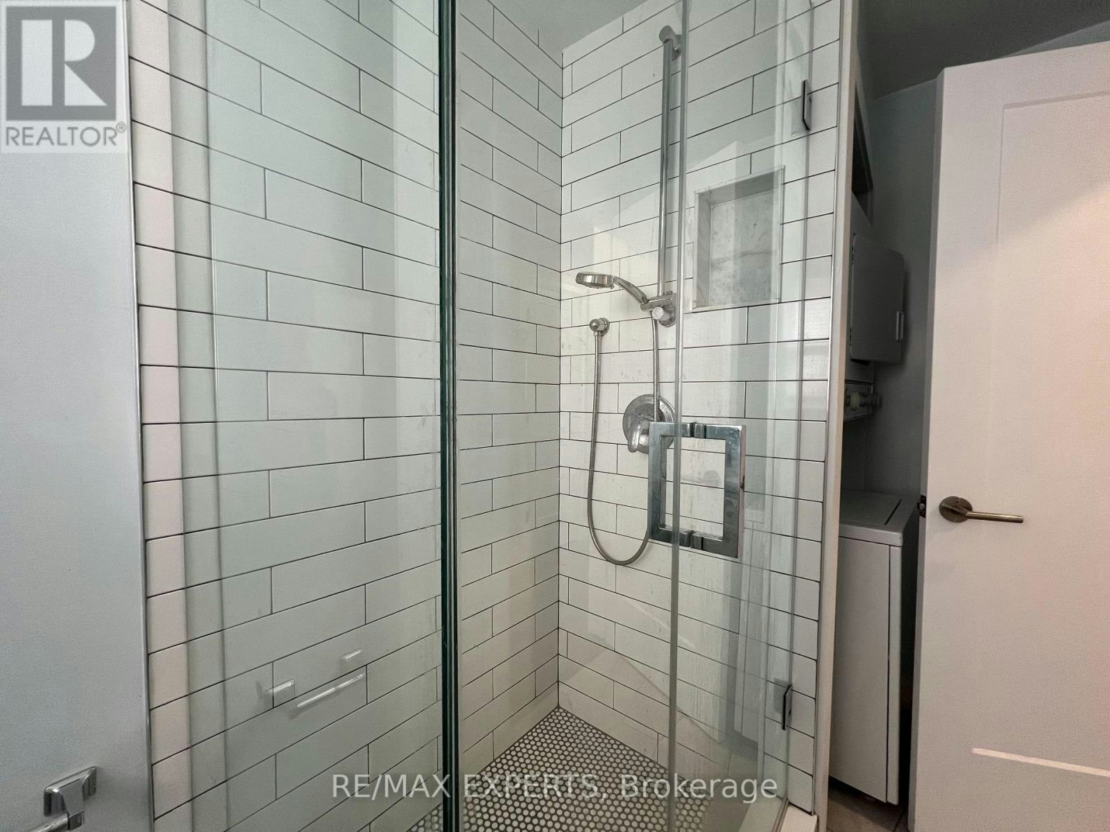 2ND FLOOR-366 Lauder Avenue, Toronto, ON, M6E 3H8 - 22
