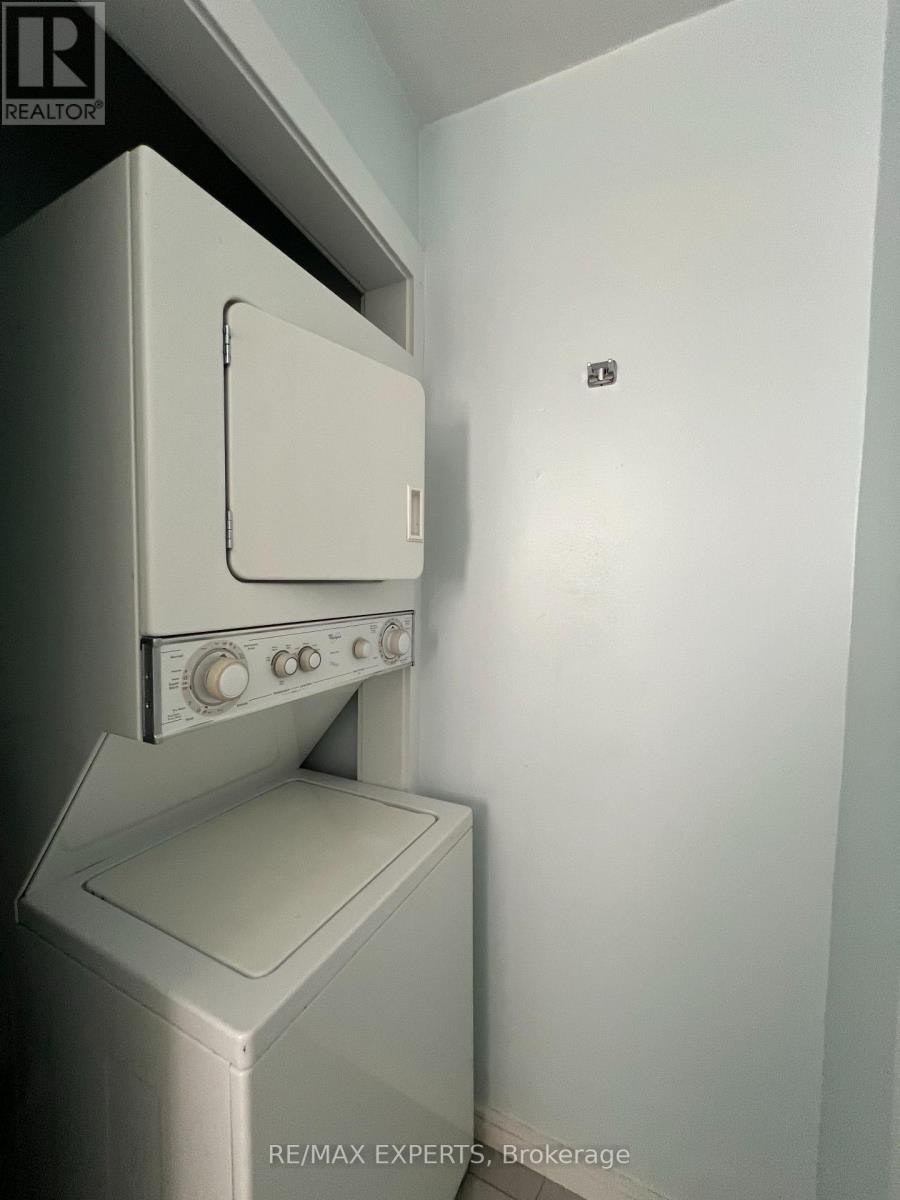 2ND FLOOR-366 Lauder Avenue, Toronto, ON, M6E 3H8 - 23
