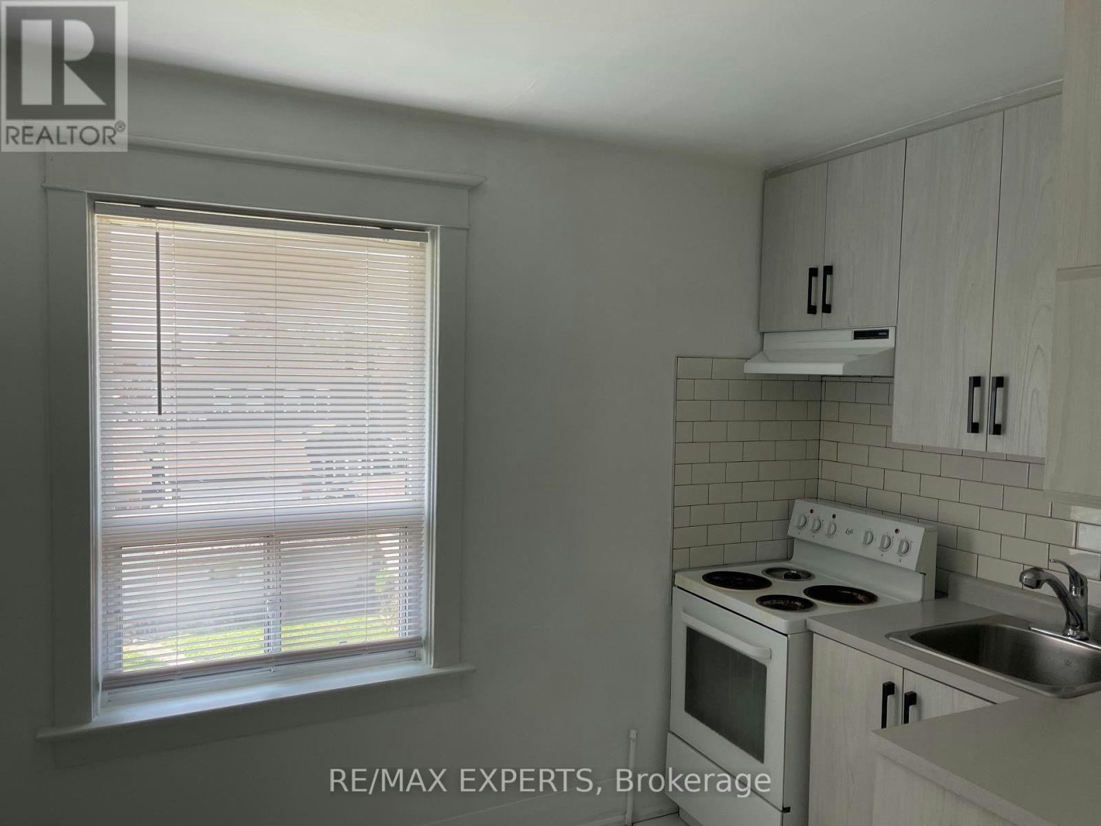 2ND FLOOR-366 Lauder Avenue, Toronto, ON, M6E 3H8 - 18