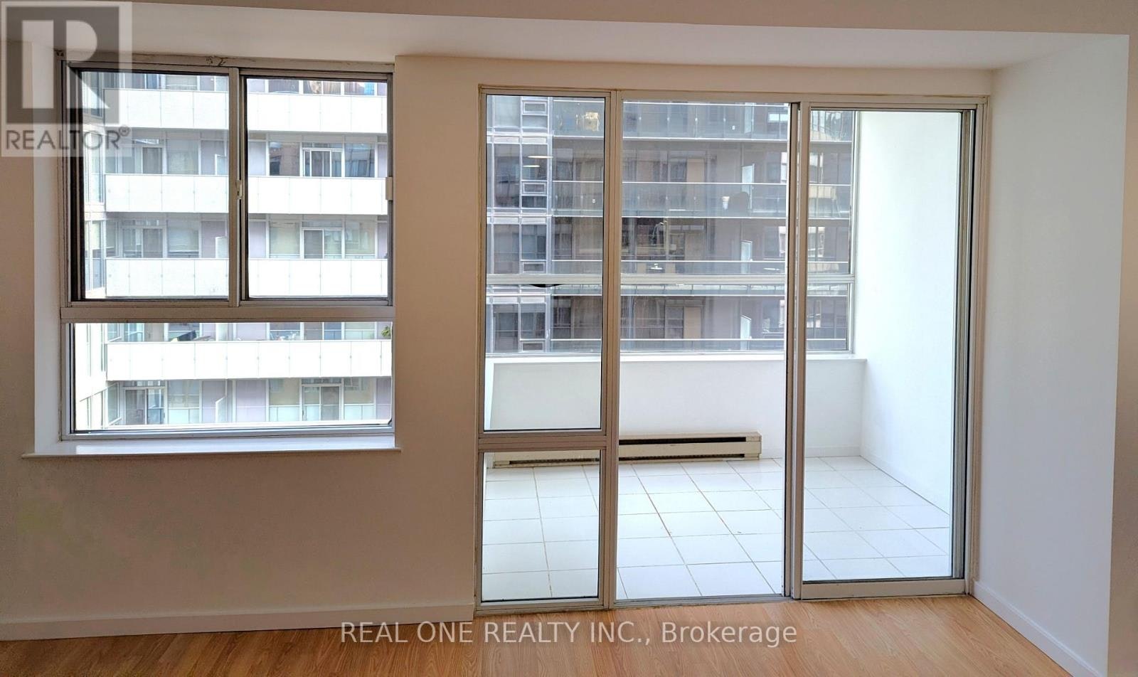 1612-711 Bay Street, Toronto, ON, M5G 2J8 - 9