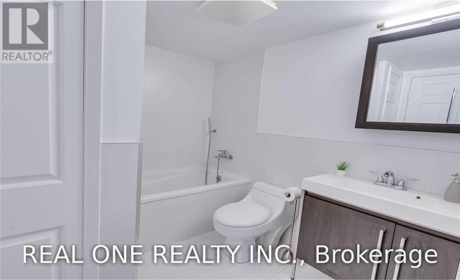 1612-711 Bay Street, Toronto, ON, M5G 2J8 - 18