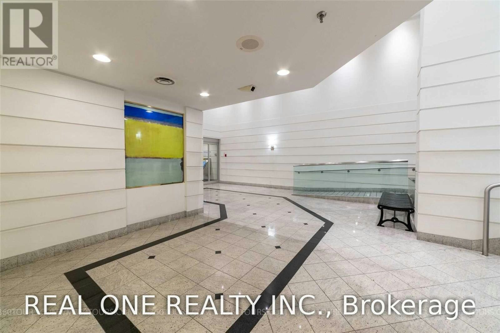 1612-711 Bay Street, Toronto, ON, M5G 2J8 - 5