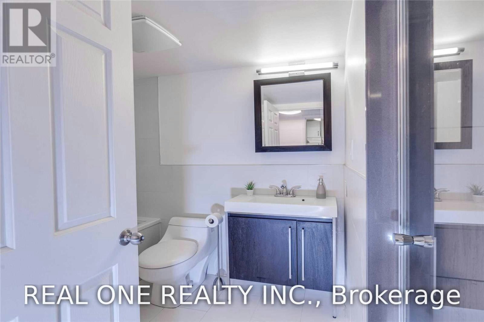 1612-711 Bay Street, Toronto, ON, M5G 2J8 - 17
