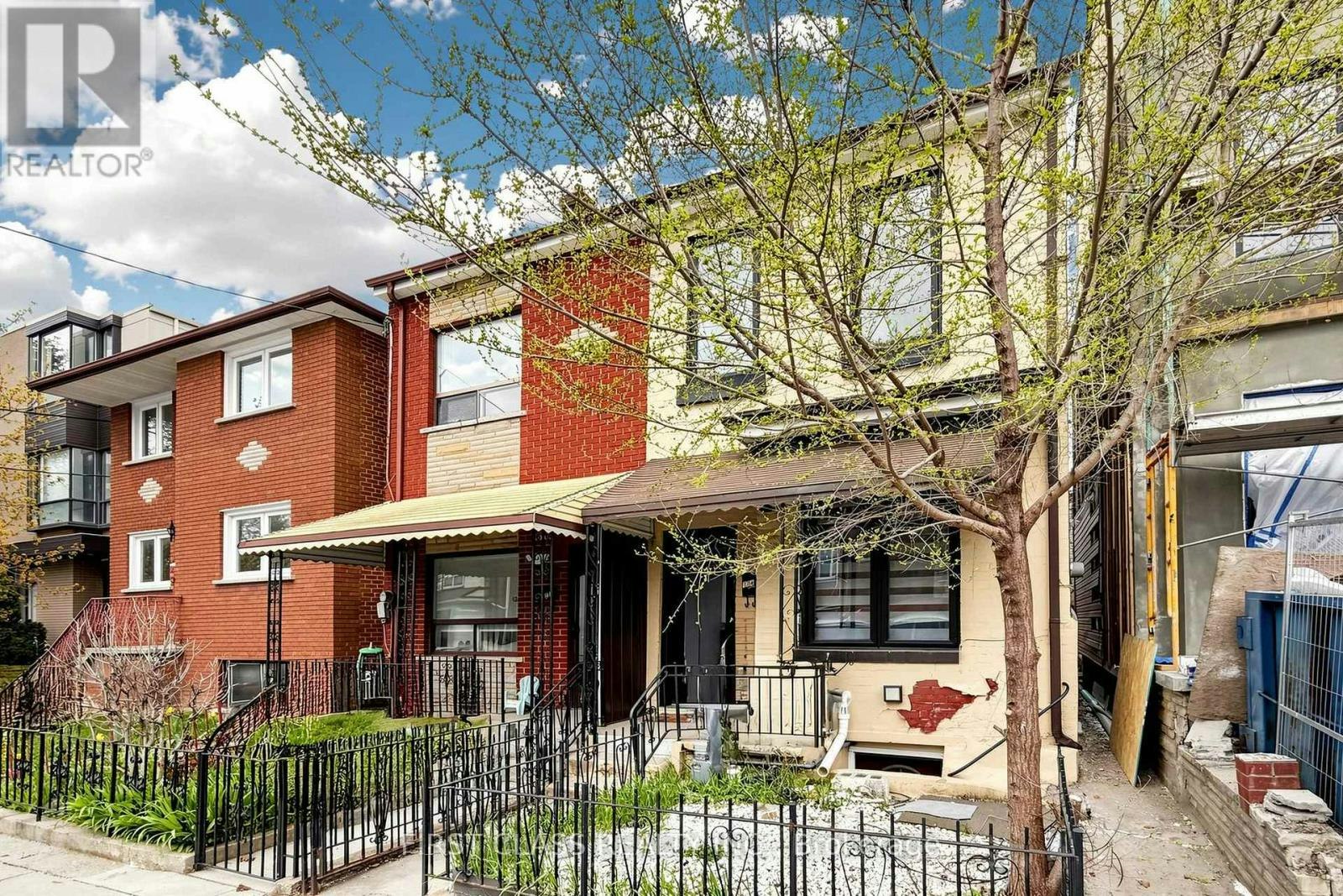 174 Manning Avenue, Toronto, ON, M6J 2K5