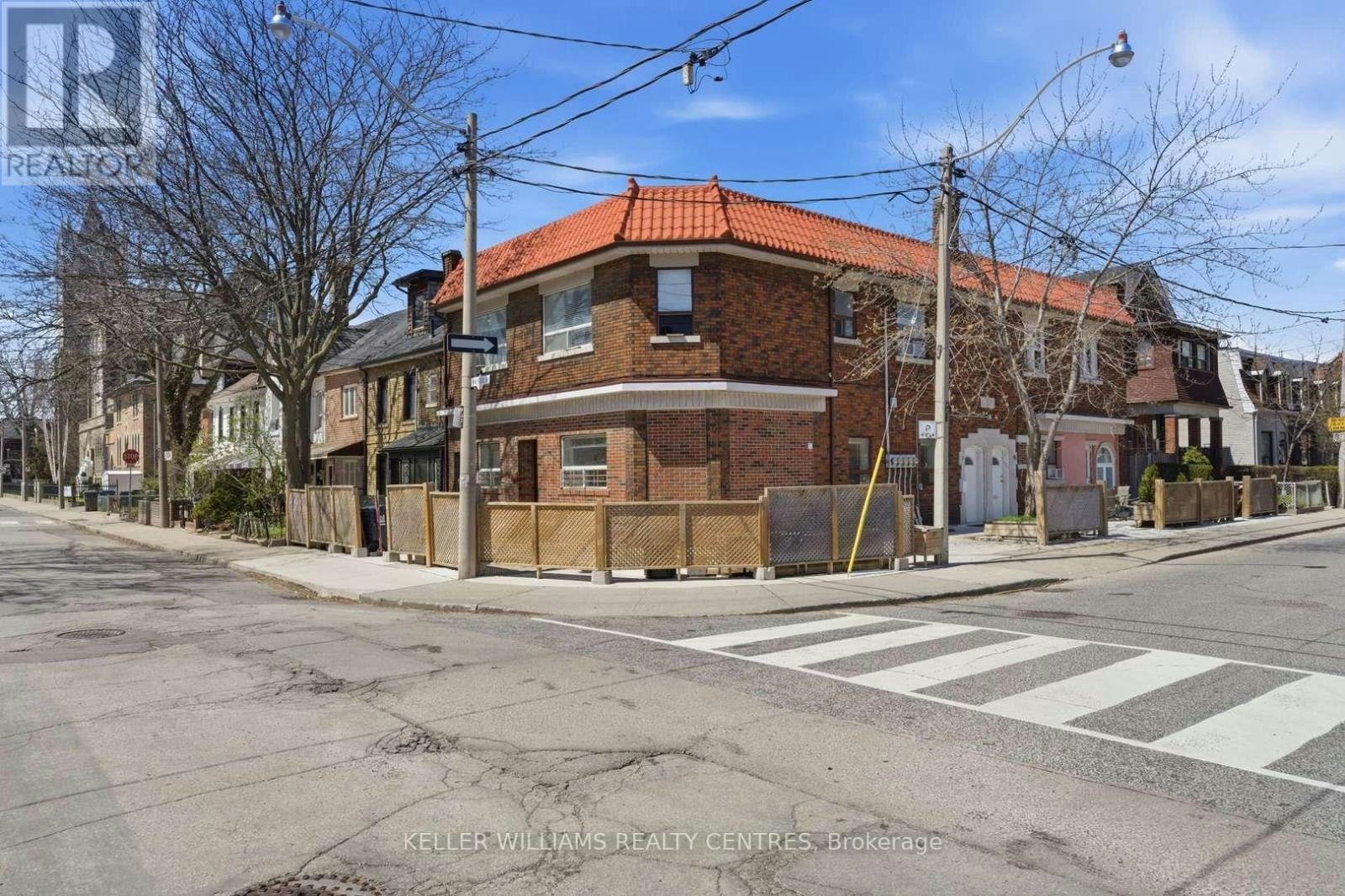 42 Mansfield Avenue, Toronto, ON, M6J 2B2