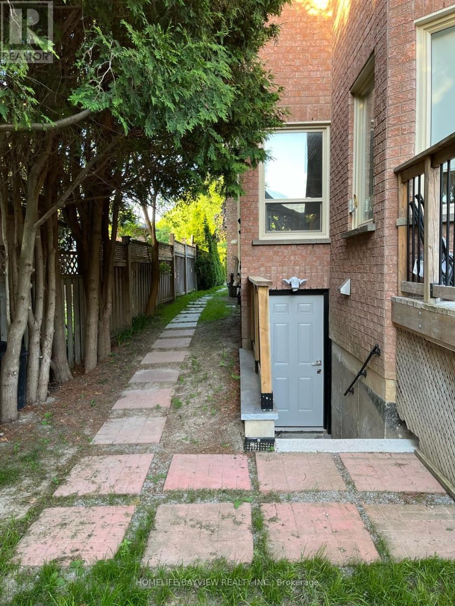 BSMT-115 Newport Square, Vaughan, ON, L4J 7N3 - 2
