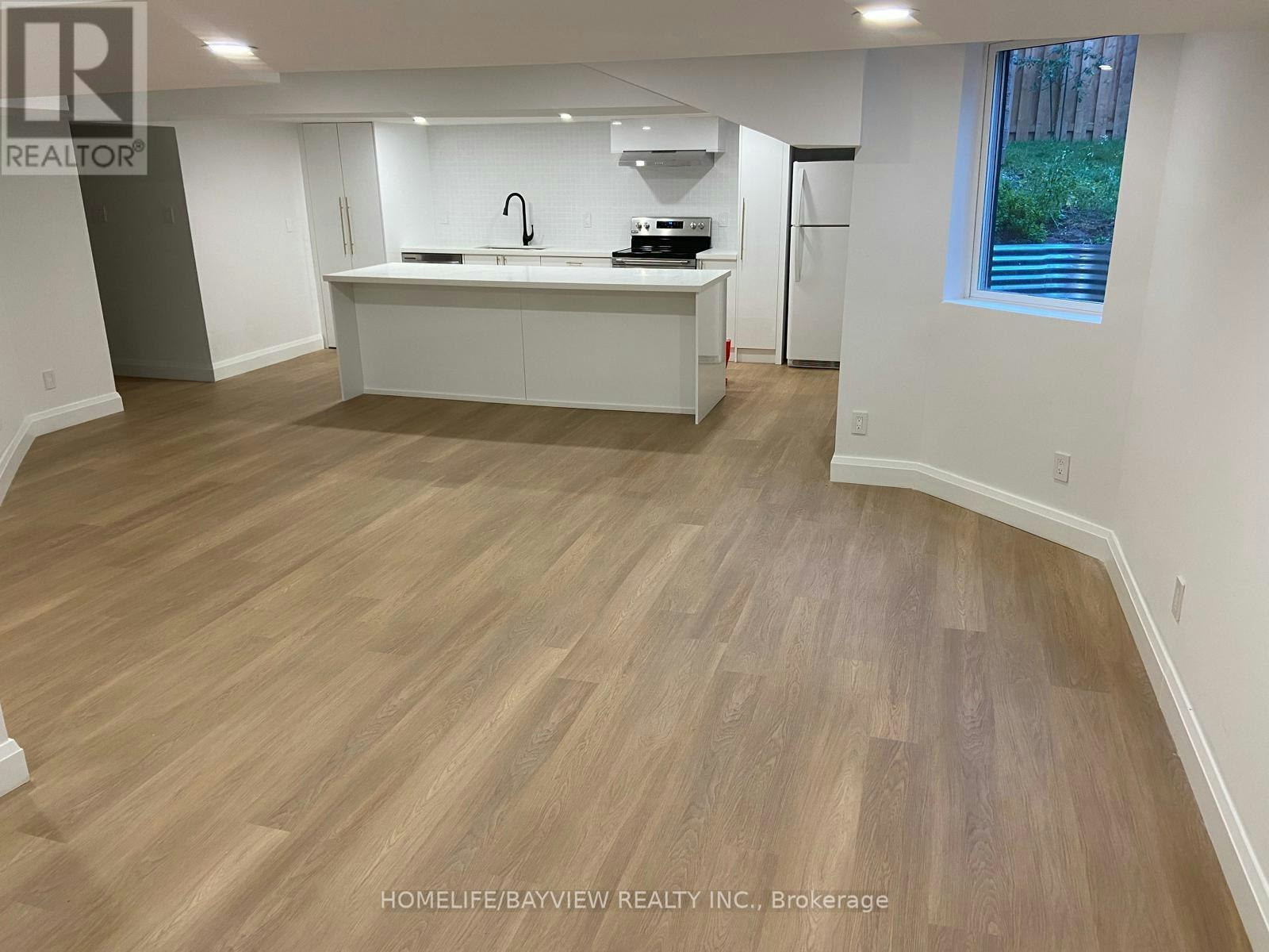 BSMT-115 Newport Square, Vaughan, ON, L4J 7N3 - 3