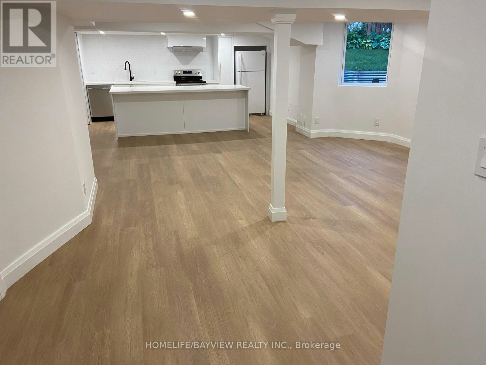 BSMT-115 Newport Square, Vaughan, ON, L4J 7N3 - 4