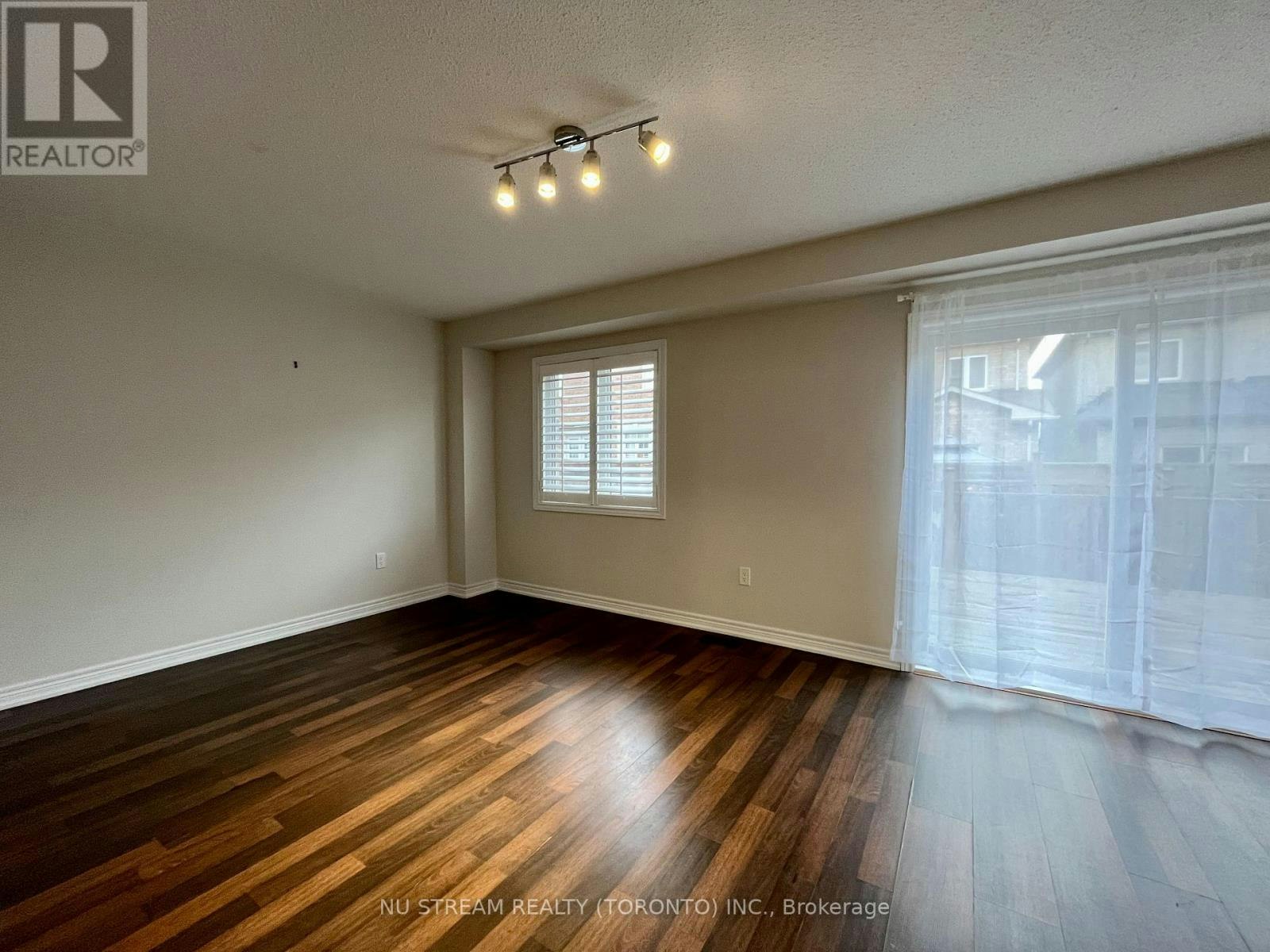 1ST&BSM-41 Begonia Street, Markham, ON, L6E 0P6 - 7