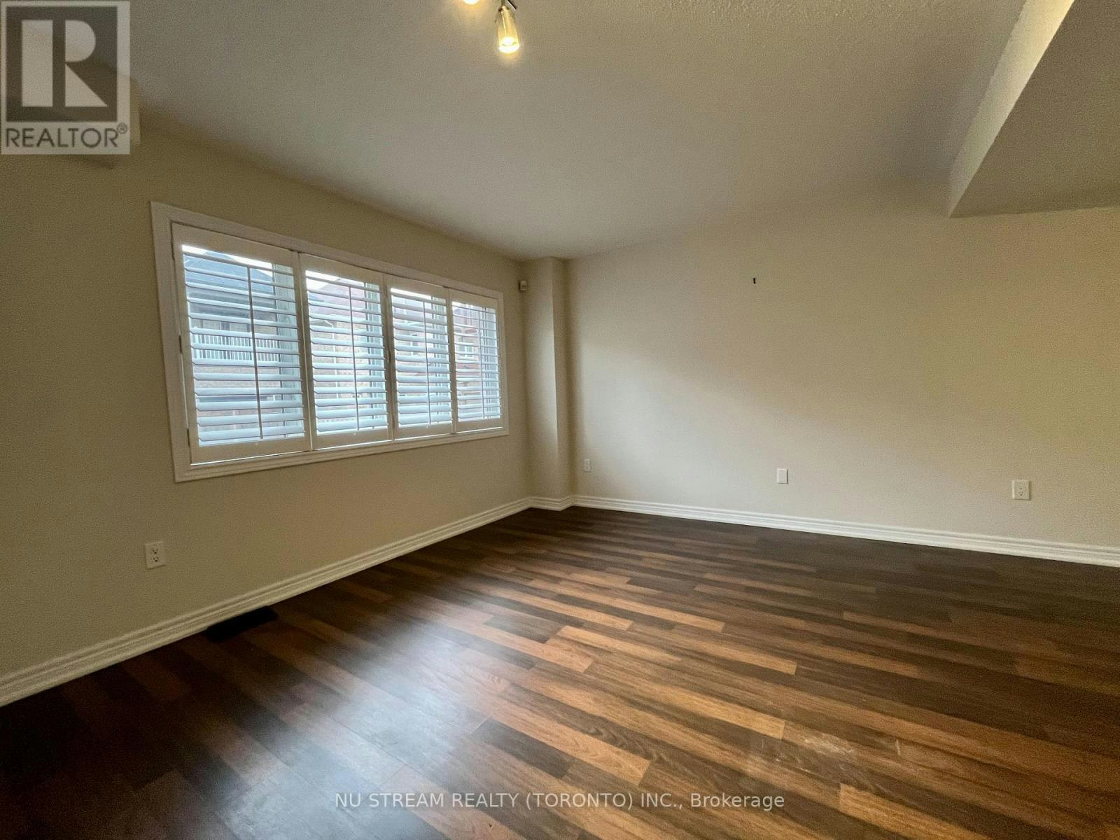 1ST&BSM-41 Begonia Street, Markham, ON, L6E 0P6 - 9