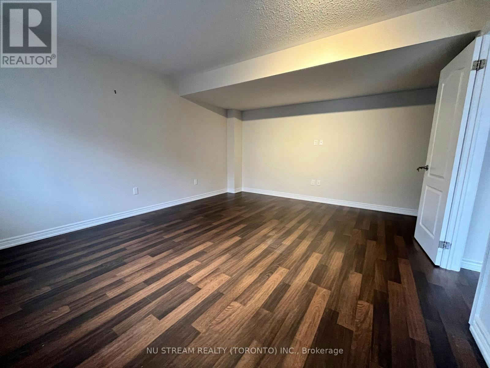 1ST&BSM-41 Begonia Street, Markham, ON, L6E 0P6 - 10