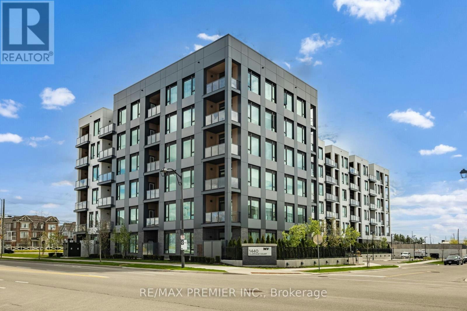 510-1440 Clarriage Court, Milton, ON, L9T 2X5