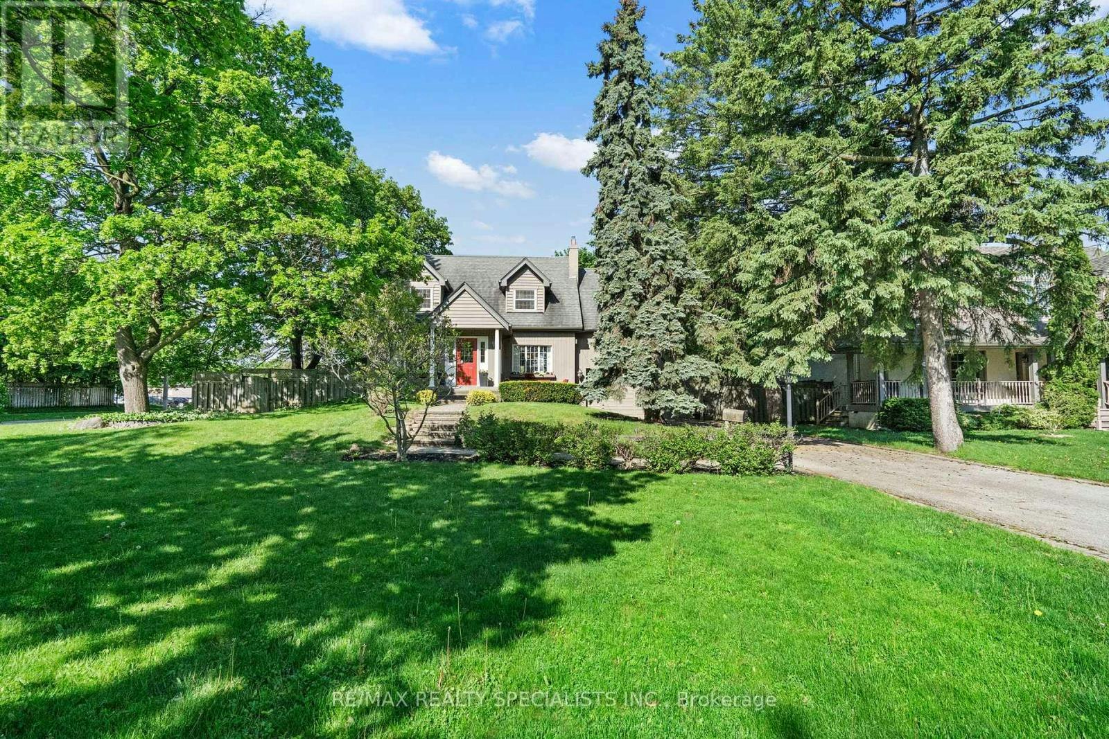 78 Meadowbank Road, Toronto, ON, M9B 5C9