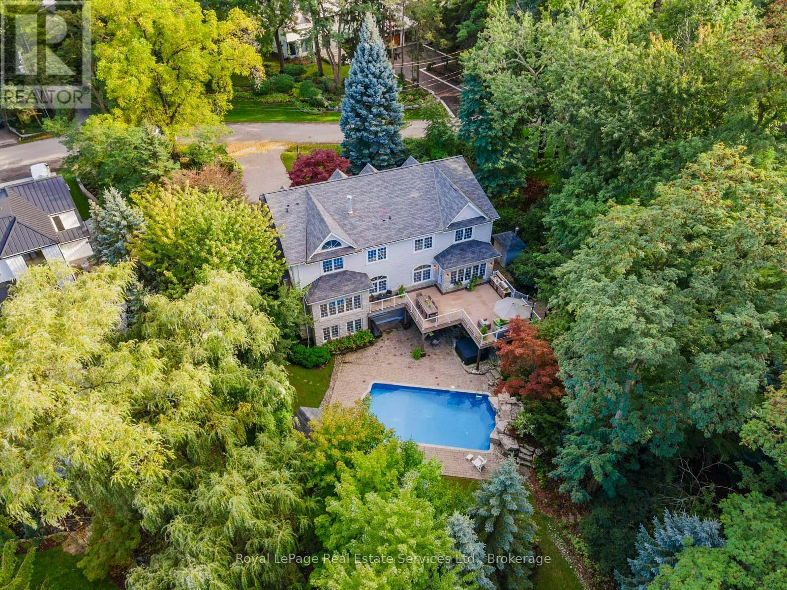 235 Lakewood Drive, Oakville, ON, L6K 1B3