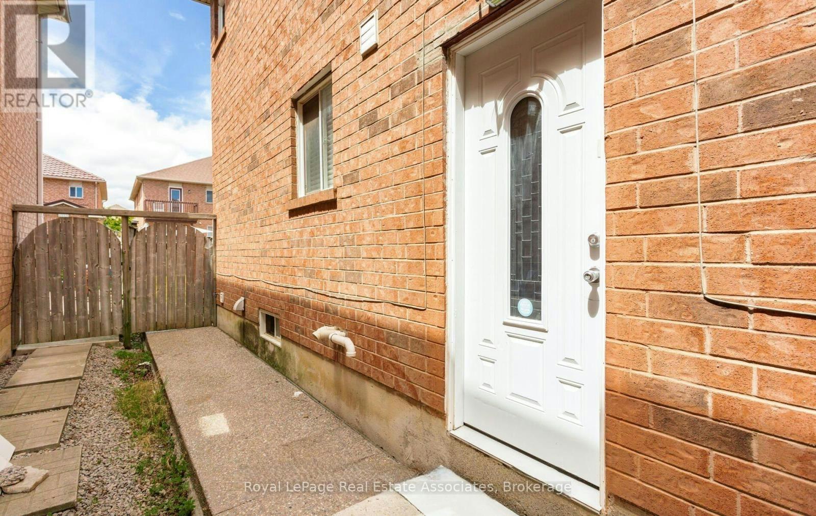 LOWER-116 Lake Louise Drive, Brampton, ON, L6X 4Z8 - 2