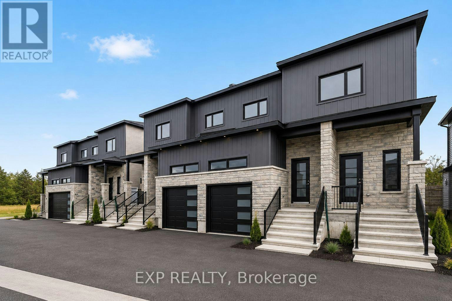 B-492 Falcon Lane, Russell, ON, K4R 0M5