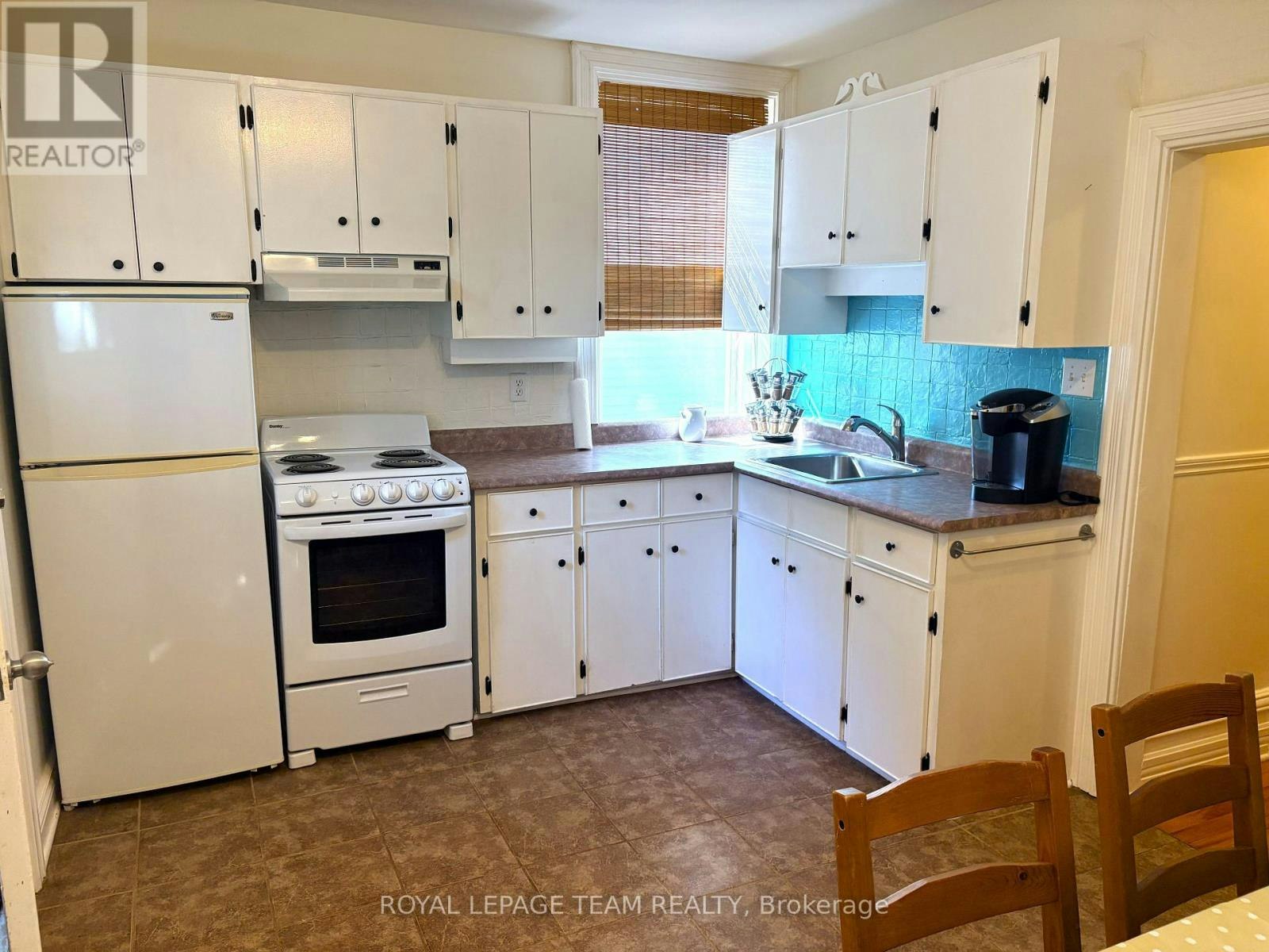 1 Main Level 17 Adelaide Street, Ottawa, ON, K1S 3R9 - 6