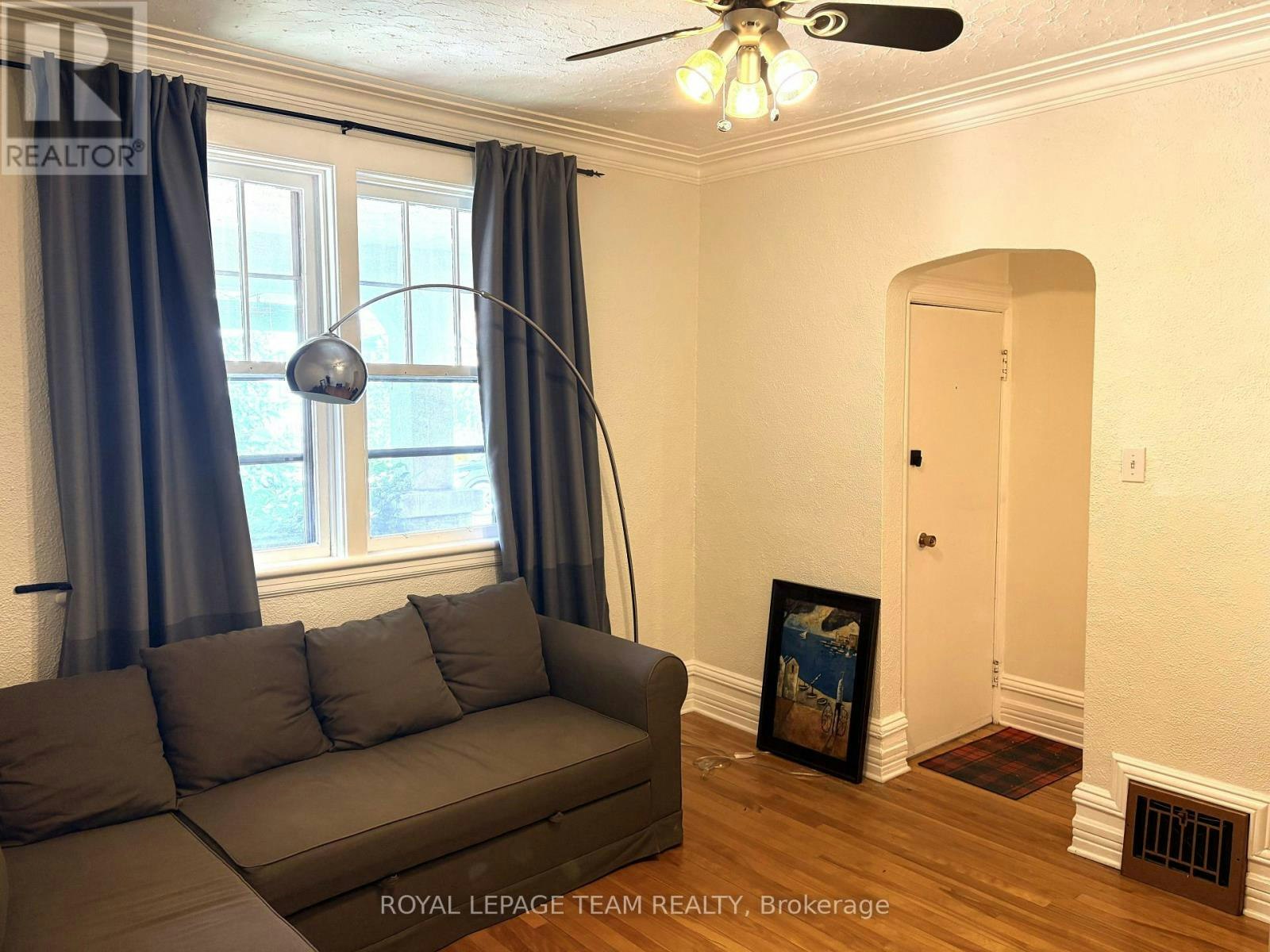 1 Main Level 17 Adelaide Street, Ottawa, ON, K1S 3R9 - 3