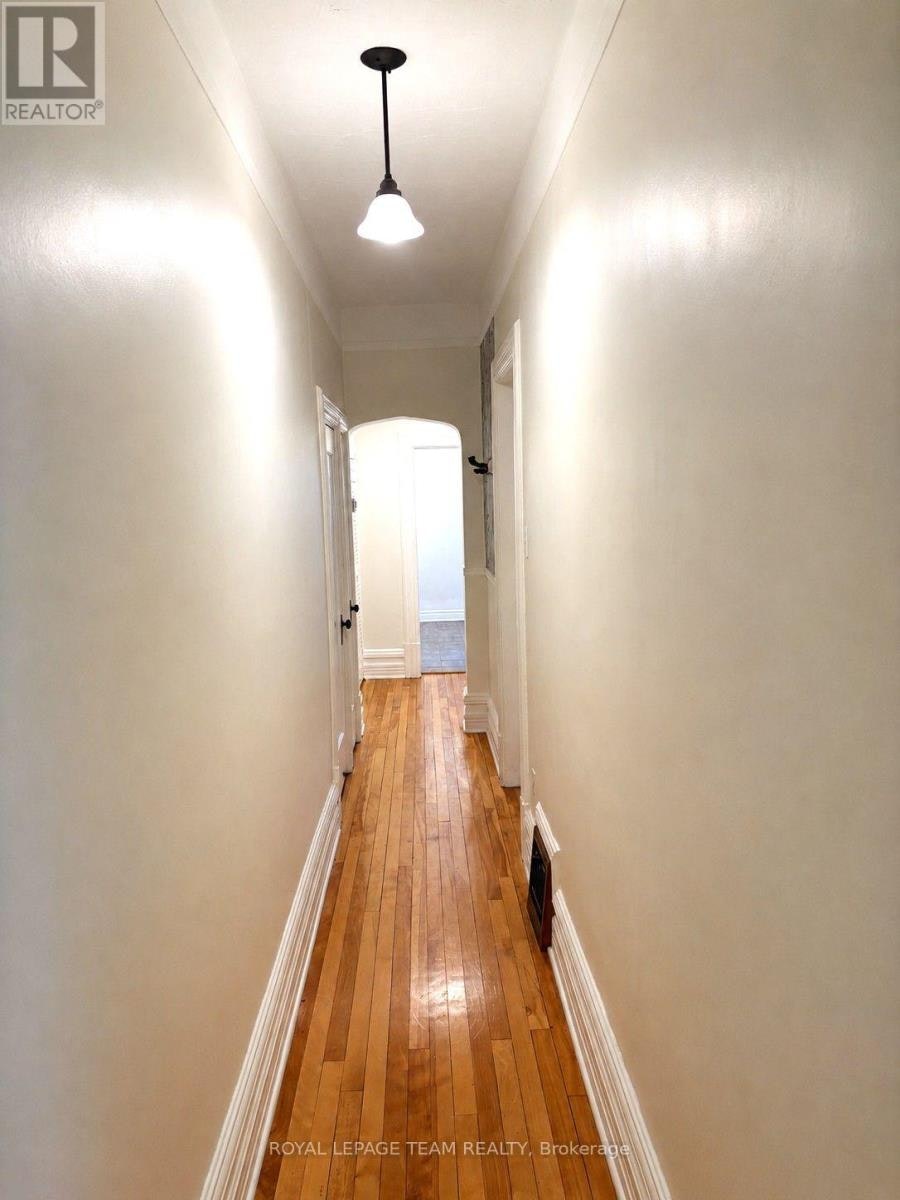 1 Main Level 17 Adelaide Street, Ottawa, ON, K1S 3R9 - 10
