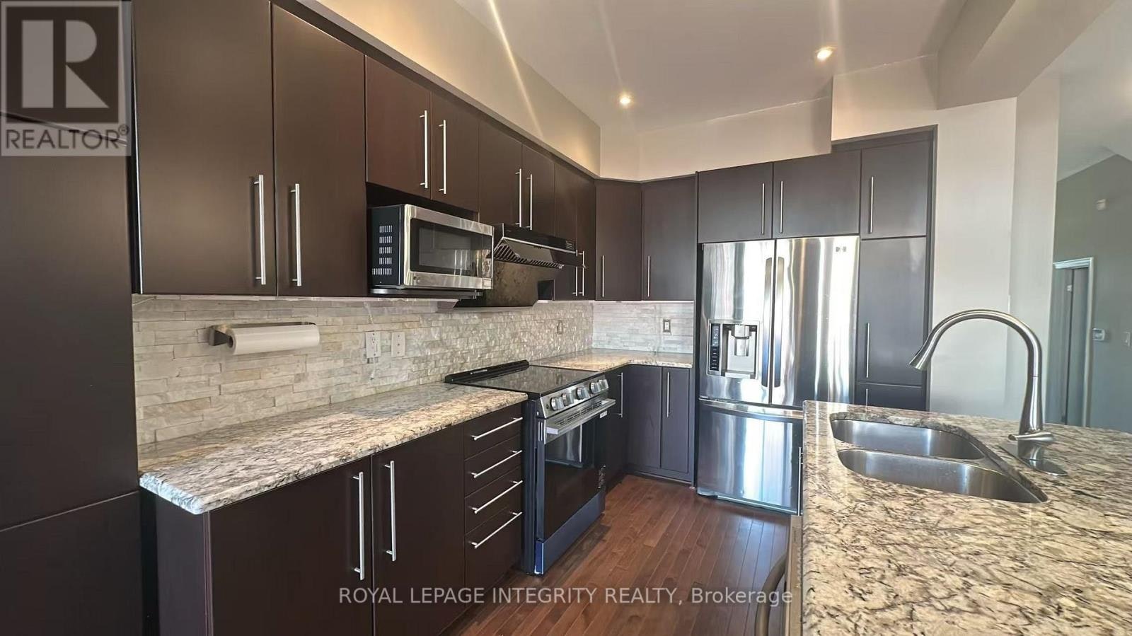 6067 Bluff Drive NORTH, Ottawa, ON, K1V 2L6 - 8