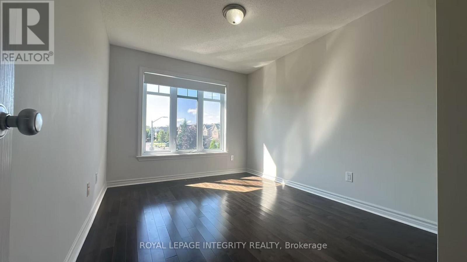 6067 Bluff Drive NORTH, Ottawa, ON, K1V 2L6 - 24