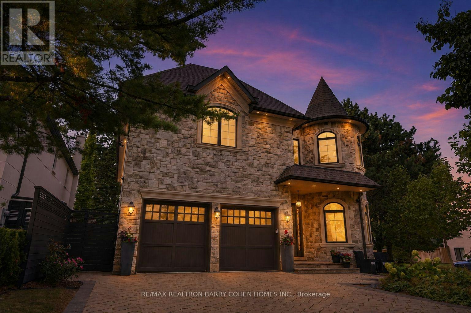 100 Munro Boulevard, Toronto, ON, M2P 1C4