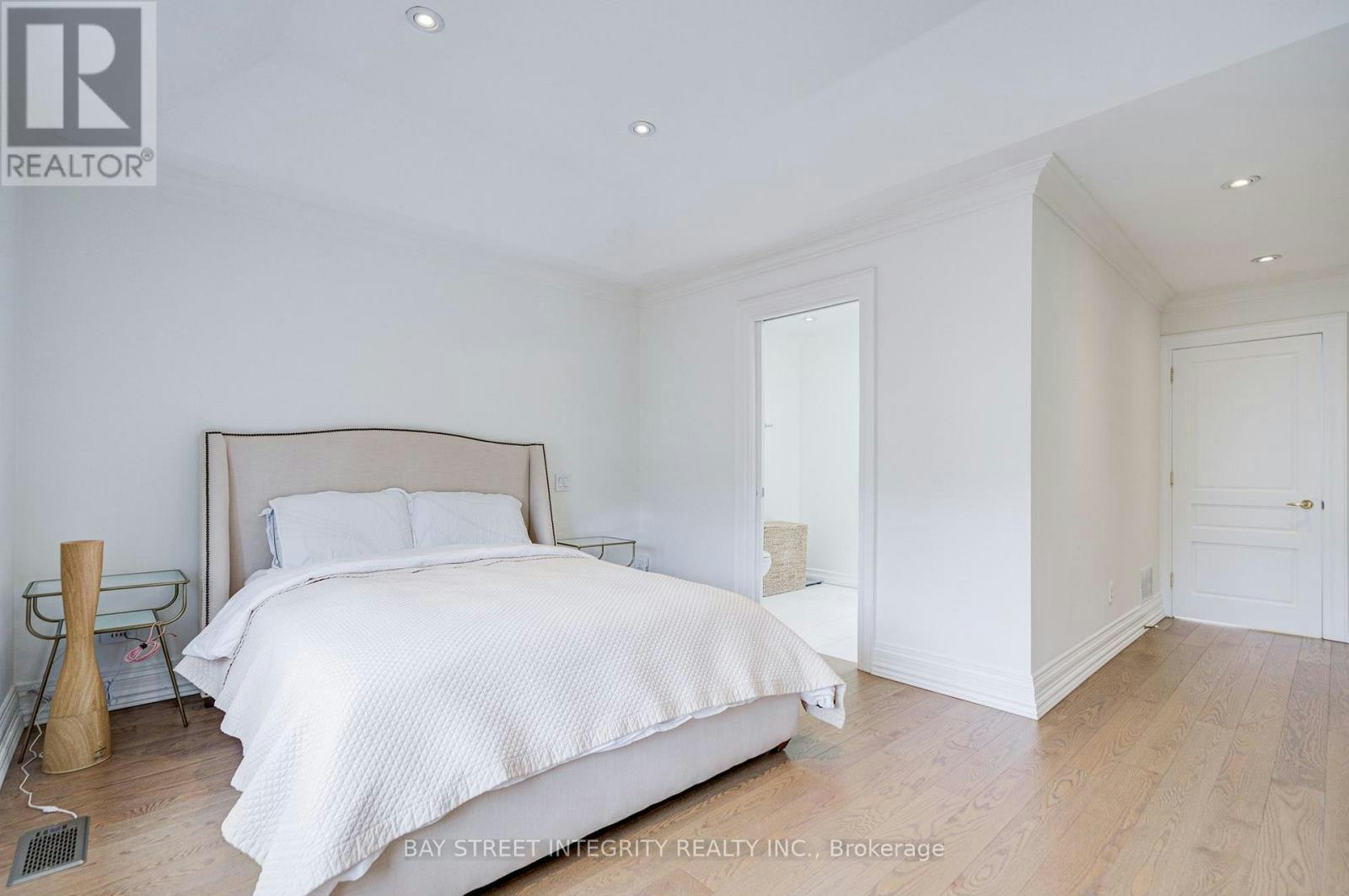 354 Old Orchard Grove, Toronto, ON, M5M 2E9 - 28