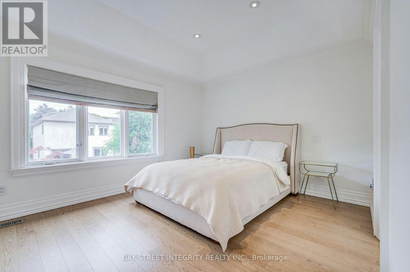 354 Old Orchard Grove, Toronto, ON, M5M 2E9 - 25
