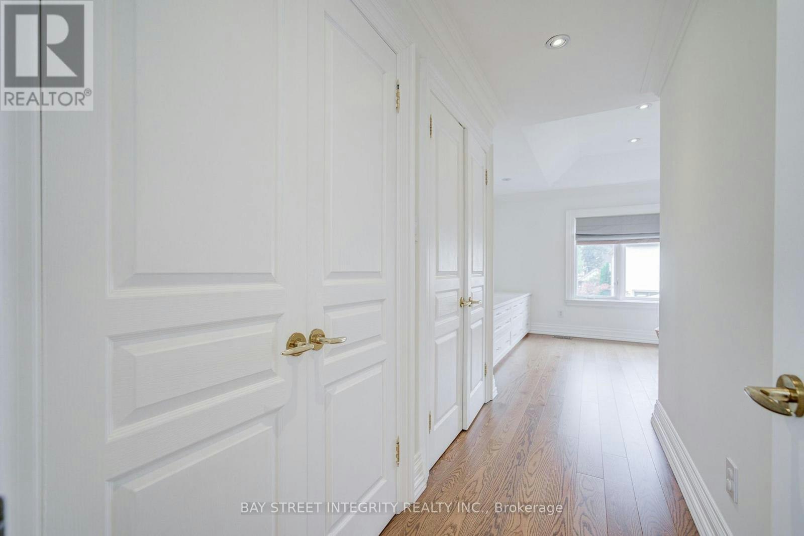 354 Old Orchard Grove, Toronto, ON, M5M 2E9 - 26
