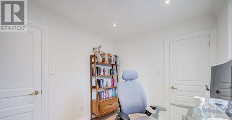 354 Old Orchard Grove, Toronto, ON, M5M 2E9 - 36