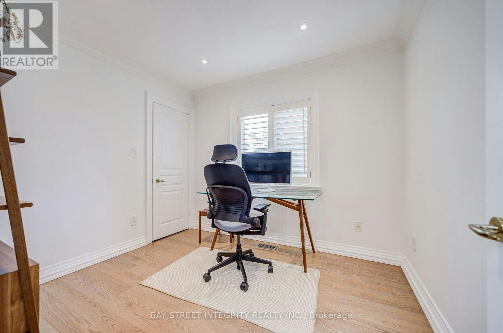 354 Old Orchard Grove, Toronto, ON, M5M 2E9 - 33